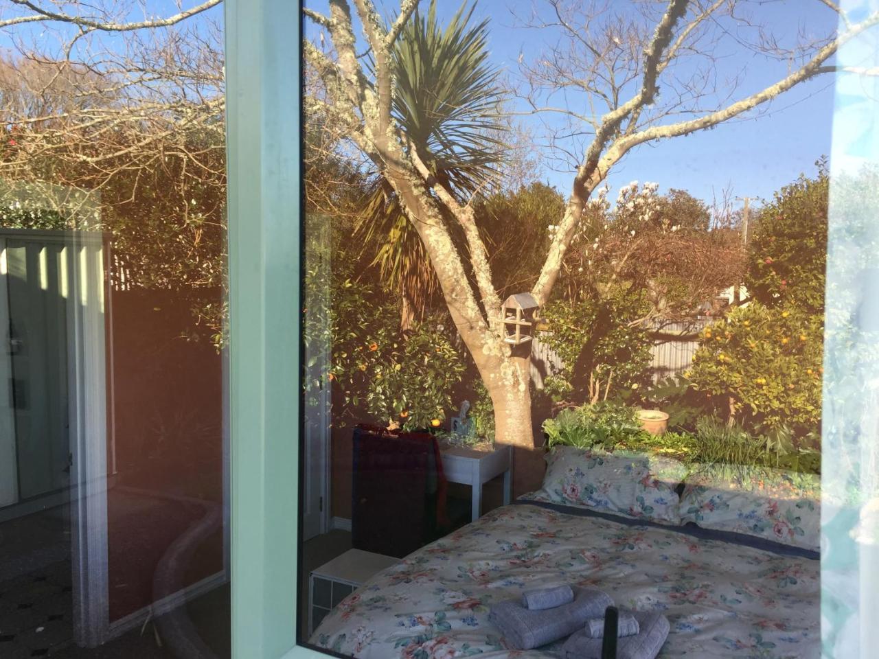 Cosy, Central Greytown Sleepout Zewnętrze zdjęcie